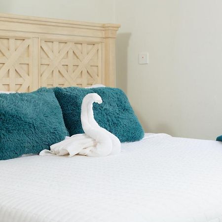 La Vue De Basseterre Apartments - Luxury In Bird Rock Esterno foto