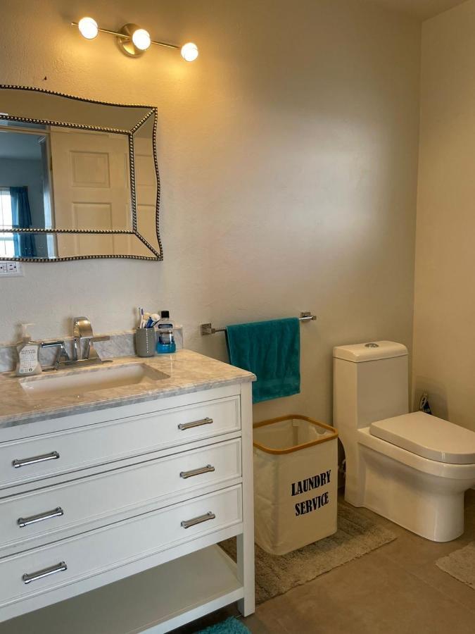 La Vue De Basseterre Apartments - Luxury In Bird Rock Esterno foto