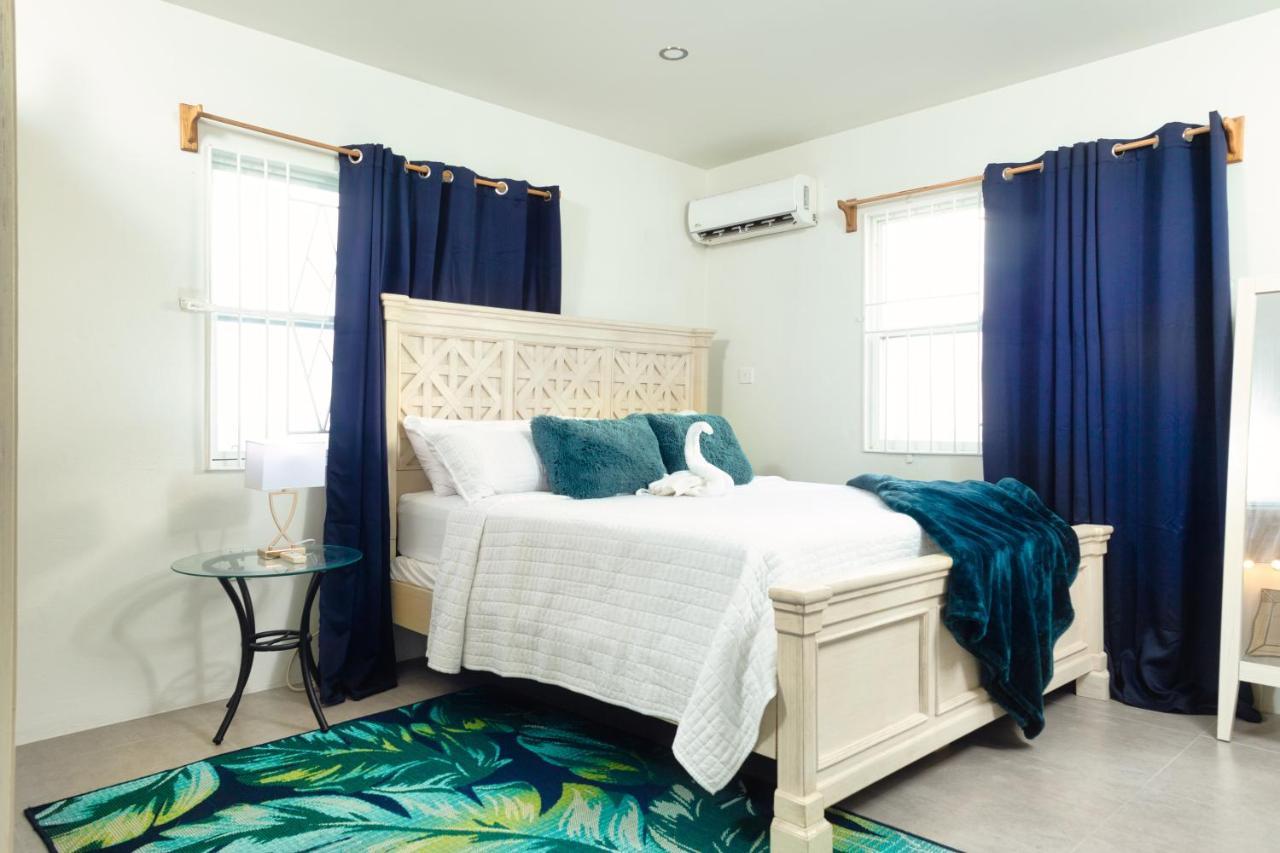 La Vue De Basseterre Apartments - Luxury In Bird Rock Esterno foto
