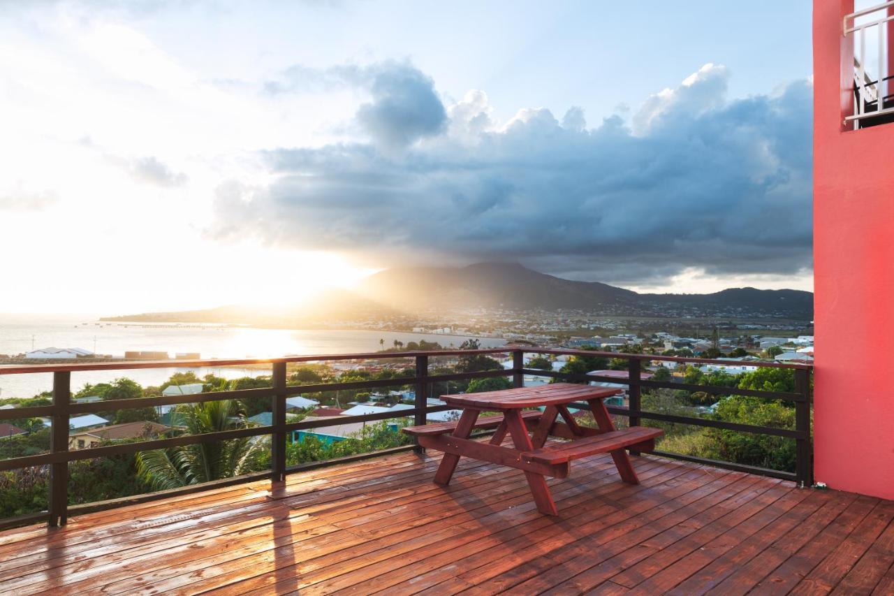 La Vue De Basseterre Apartments - Luxury In Bird Rock Esterno foto